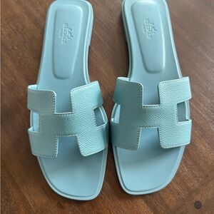 Women’s Hermes Oran Slide Sandals in Light Blue 40.5. Like new